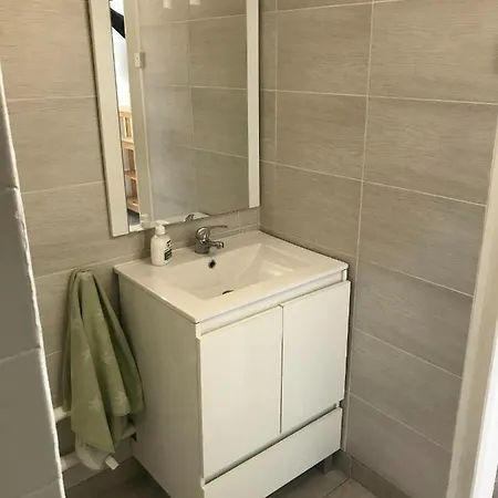 Joli Studio, Plain-pied, Calme, Proche Centre Apartament